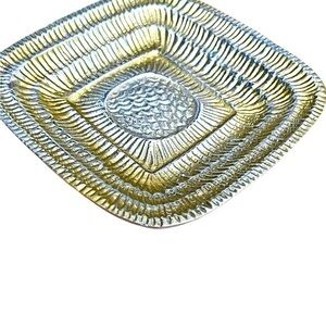 Silver/gold tone trinket dish
